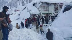 Catastrofă în Pakistan. Cel puțin 77 de persoane au murit în urma avalanșelor de zăpadă
