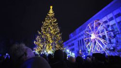 GALERIE FOTO. Luminițe, focuri de artificii și distracții pentru copii și adulți. Târgul de Crăciun din centrul capitalei, în imagini