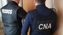 Percheziții la companii specializate în exportul fructelor