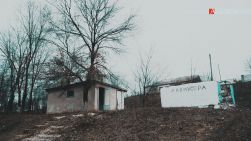 Veceul din curtea școlii - treaba mare a societății. Cum au evoluat lucrurile în ultimii ani și ce soluții există pentru localitățile fără sistem de canalizare (VIDEO)