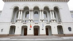 Numărul angajaților Procuraturii Generale, bolnavi de COVID-19, în creștere. S-ar fi îmbolnăvit și doi șefi de direcții
