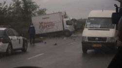 Șoferul camionului Avicola Floreni, implicat în „accidentul președintelui”, recunoscut vinovat și obligat să achite 20.000 de lei