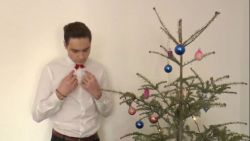 VIDEO. „Toly Druga, la mulți ani!”. Colind de la Johy Davis într-un remake marca Zerodoi